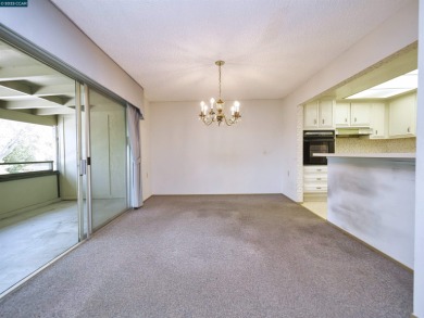 Spacious 2 Bedroom / 1 Bath Condominium located in Rossmoor, an on Rossmoor Golf Course in California - for sale on GolfHomes.com, golf home, golf lot