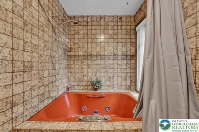 Turnkey Mountain Escape with Slope-Side Access - Snow Ridge on Jack Frost National Golf Course in Pennsylvania - for sale on GolfHomes.com, golf home, golf lot