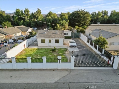 Welcome to a fantastic opportunity on the desirable east end of on Simi Hills Golf Course in California - for sale on GolfHomes.com, golf home, golf lot