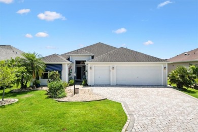 Beautifully maintained 3/2 Sunflower Designer Home with 2 Car on Pennbrooke Fairways in Florida - for sale on GolfHomes.com, golf home, golf lot