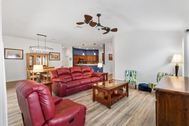Beautifully maintained 3/2 Sunflower Designer Home with 2 Car on Pennbrooke Fairways in Florida - for sale on GolfHomes.com, golf home, golf lot