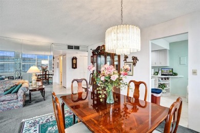 Bright and spacious CORNER unit in the desirable 55+ community on Pembroke Lakes Golf Club in Florida - for sale on GolfHomes.com, golf home, golf lot