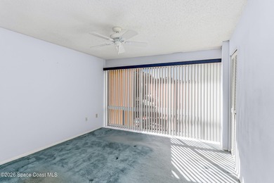 Welcome to this charming 2-bedroom, 1-bath condo located in the on Mallards Landing Golf Course in Florida - for sale on GolfHomes.com, golf home, golf lot