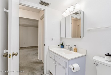 Welcome to this charming 2-bedroom, 1-bath condo located in the on Mallards Landing Golf Course in Florida - for sale on GolfHomes.com, golf home, golf lot