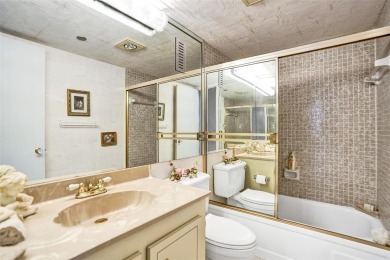 Bright and spacious CORNER unit in the desirable 55+ community on Pembroke Lakes Golf Club in Florida - for sale on GolfHomes.com, golf home, golf lot