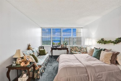 Bright and spacious CORNER unit in the desirable 55+ community on Pembroke Lakes Golf Club in Florida - for sale on GolfHomes.com, golf home, golf lot