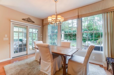 Welcome to this elegant 3-bdrm, 2-ba patio home in Yankee Trace on The Golf Club At Yankee Trace in Ohio - for sale on GolfHomes.com, golf home, golf lot