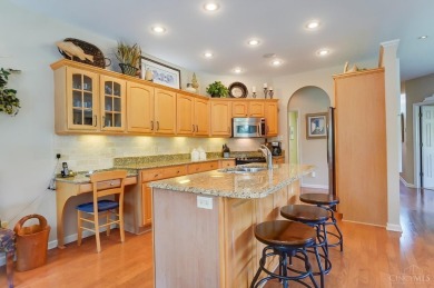 Welcome to this elegant 3-bdrm, 2-ba patio home in Yankee Trace on The Golf Club At Yankee Trace in Ohio - for sale on GolfHomes.com, golf home, golf lot