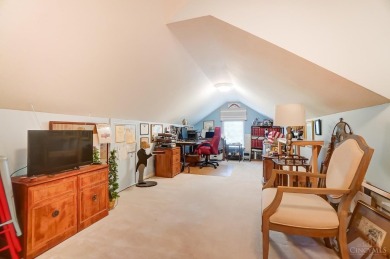 Welcome to this elegant 3-bdrm, 2-ba patio home in Yankee Trace on The Golf Club At Yankee Trace in Ohio - for sale on GolfHomes.com, golf home, golf lot
