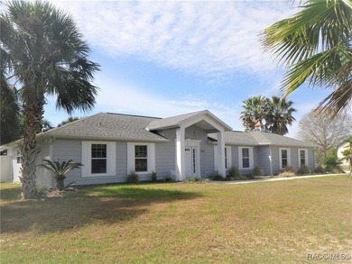 Welcome to your tranquil retreat-where world-class fishing on Plantation Inn and Golf Resort  in Florida - for sale on GolfHomes.com, golf home, golf lot