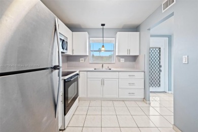 Welcome to this bright and spacious 1-bedroom, 1.5-bathroom on Sunrise Lakes Phase III in Florida - for sale on GolfHomes.com, golf home, golf lot