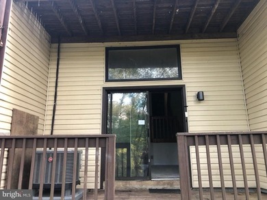 Outstanding Pike Creek location.  Fresh paint, all new flooring on Pike Creek Golf Club in Delaware - for sale on GolfHomes.com, golf home, golf lot