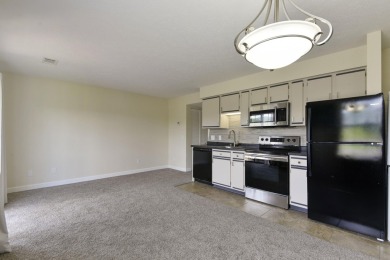 Welcome to easy living in the heart of Branson! This charming on Pointe Royale Village Country Club in Missouri - for sale on GolfHomes.com, golf home, golf lot