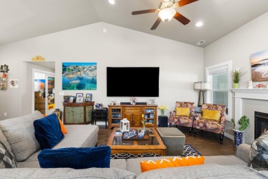Charming 3 Bed + office/den, 2 Bath Home in Sands Pointe on Hunters Point Golf Club in Idaho - for sale on GolfHomes.com, golf home, golf lot