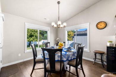 Charming 3 Bed + office/den, 2 Bath Home in Sands Pointe on Hunters Point Golf Club in Idaho - for sale on GolfHomes.com, golf home, golf lot