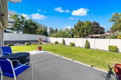 Charming 3 Bed + office/den, 2 Bath Home in Sands Pointe on Hunters Point Golf Club in Idaho - for sale on GolfHomes.com, golf home, golf lot