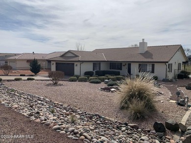 Wonderful 3 bed/2 bath 1,520 sq/ft home located on the 6th on Prescott Golf and Country Club in Arizona - for sale on GolfHomes.com, golf home, golf lot