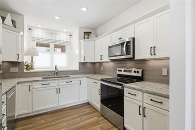 Welcome to this beautifully updated 2-bedroom, 2-bathroom condo on Keowee Key Golf and Country Club in South Carolina - for sale on GolfHomes.com, golf home, golf lot