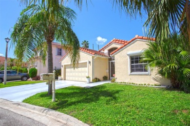 Location!! Just listed in Weston. Beautiful 2- Bedrooms on Bonaventure Country Club in Florida - for sale on GolfHomes.com, golf home, golf lot