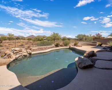 Move-in ready  beautifully updated! Fresh interior paint, TWO on Anthem Golf and Country Club  in Arizona - for sale on GolfHomes.com, golf home, golf lot