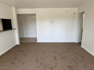 Clean! This Monterey Condo in the guard gated Las Vegas country on Las Vegas Country Club in Nevada - for sale on GolfHomes.com, golf home, golf lot
