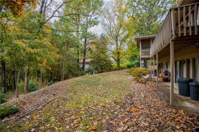 $5,000 towards seller concessions!$3,000 Carpet allowance!Rare on Bella Vista Country Club - Berksdale in Arkansas - for sale on GolfHomes.com, golf home, golf lot