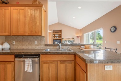 Discover this charming single-level home perfectly positioned on on Eagle Crest Golf Resort - Resort Course in Oregon - for sale on GolfHomes.com, golf home, golf lot