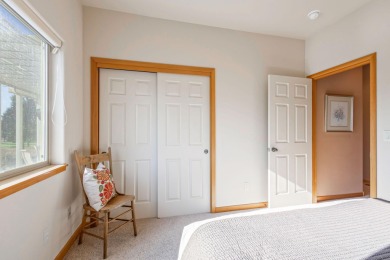 Discover this charming single-level home perfectly positioned on on Eagle Crest Golf Resort - Resort Course in Oregon - for sale on GolfHomes.com, golf home, golf lot