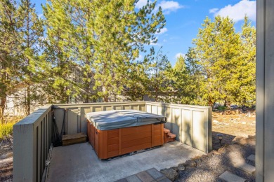 Discover this charming single-level home perfectly positioned on on Eagle Crest Golf Resort - Resort Course in Oregon - for sale on GolfHomes.com, golf home, golf lot