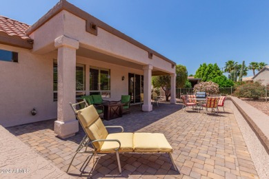 This cozy 2 bedroom 2 bath Sun City Grand home is ready for on Granite Falls Golf Club  in Arizona - for sale on GolfHomes.com, golf home, golf lot