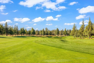 Discover this charming single-level home perfectly positioned on on Eagle Crest Golf Resort - Resort Course in Oregon - for sale on GolfHomes.com, golf home, golf lot