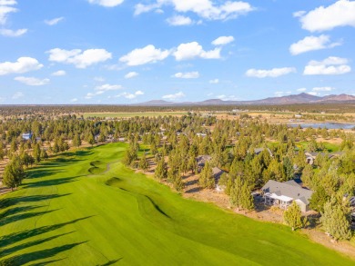Discover this charming single-level home perfectly positioned on on Eagle Crest Golf Resort - Resort Course in Oregon - for sale on GolfHomes.com, golf home, golf lot