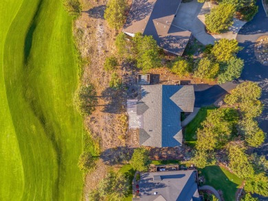 Discover this charming single-level home perfectly positioned on on Eagle Crest Golf Resort - Resort Course in Oregon - for sale on GolfHomes.com, golf home, golf lot