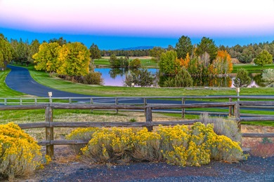 Discover this charming single-level home perfectly positioned on on Eagle Crest Golf Resort - Resort Course in Oregon - for sale on GolfHomes.com, golf home, golf lot