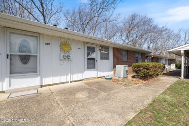 Charming 2 Bedroom Condo in Leisure Village.. Priced to on Greenbriar Woodlands in New Jersey - for sale on GolfHomes.com, golf home, golf lot
