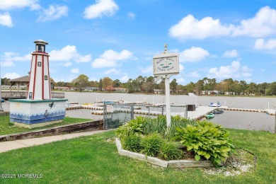 Charming 2 Bedroom Condo in Leisure Village.. Priced to on Greenbriar Woodlands in New Jersey - for sale on GolfHomes.com, golf home, golf lot