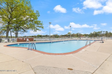 Charming 2 Bedroom Condo in Leisure Village.. Priced to on Greenbriar Woodlands in New Jersey - for sale on GolfHomes.com, golf home, golf lot