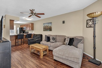 This 2-bedroom, 1.5-bathroom condo overlooks the pristine waters on Holiday Island Executive Golf Course in Arkansas - for sale on GolfHomes.com, golf home, golf lot