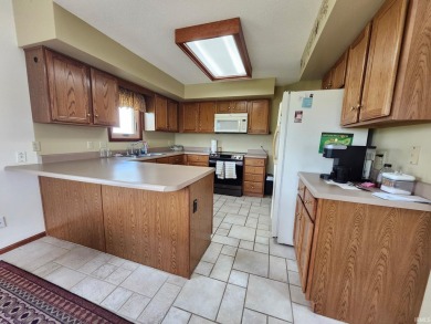 Welcome to this beautiful 3 bedroom, 2.5 bath villa located in a on Eagle Glen Golf Club in Indiana - for sale on GolfHomes.com, golf home, golf lot