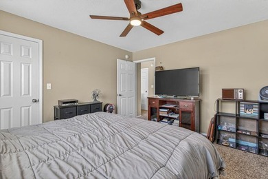 This 2-bedroom, 1.5-bathroom condo overlooks the pristine waters on Holiday Island Executive Golf Course in Arkansas - for sale on GolfHomes.com, golf home, golf lot