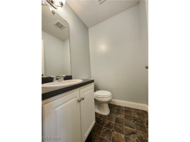 Welcome to 814 Lost Pond Parkway, A clean and move-in ready on Chardon Lakes Golf Course in Ohio - for sale on GolfHomes.com, golf home, golf lot