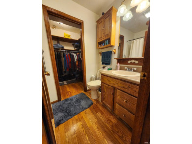 Welcome to this beautiful 3 bedroom, 2.5 bath villa located in a on Eagle Glen Golf Club in Indiana - for sale on GolfHomes.com, golf home, golf lot
