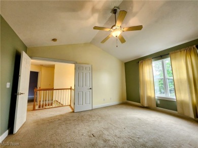 Welcome to 814 Lost Pond Parkway, A clean and move-in ready on Chardon Lakes Golf Course in Ohio - for sale on GolfHomes.com, golf home, golf lot