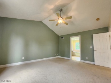 Welcome to 814 Lost Pond Parkway, A clean and move-in ready on Chardon Lakes Golf Course in Ohio - for sale on GolfHomes.com, golf home, golf lot