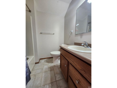 Welcome to this beautiful 3 bedroom, 2.5 bath villa located in a on Eagle Glen Golf Club in Indiana - for sale on GolfHomes.com, golf home, golf lot