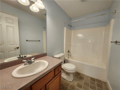 Welcome to 814 Lost Pond Parkway, A clean and move-in ready on Chardon Lakes Golf Course in Ohio - for sale on GolfHomes.com, golf home, golf lot