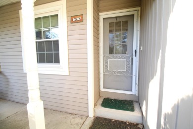 2 bed 2 bath condo located just outside of Portage at Saddle on Saddle Ridge Golf Club in Wisconsin - for sale on GolfHomes.com, golf home, golf lot