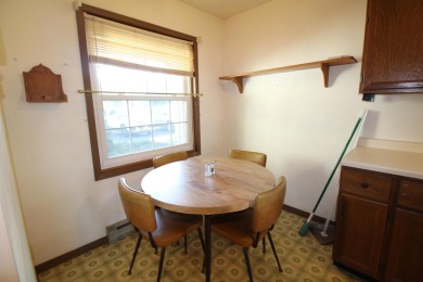 2 bed 2 bath condo located just outside of Portage at Saddle on Saddle Ridge Golf Club in Wisconsin - for sale on GolfHomes.com, golf home, golf lot