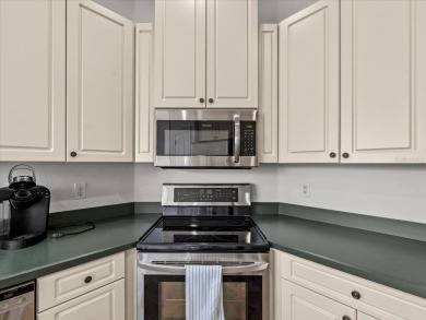 Located in Glen Lakes, this 2003 Addison Audubon maintenance on Glen Lakes Country Club in Florida - for sale on GolfHomes.com, golf home, golf lot