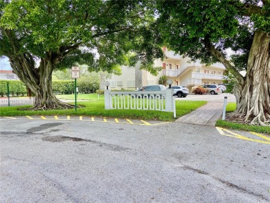 Discover the charm of a beautifully remodeled 55+ community! on Lauderhill Golf Course in Florida - for sale on GolfHomes.com, golf home, golf lot